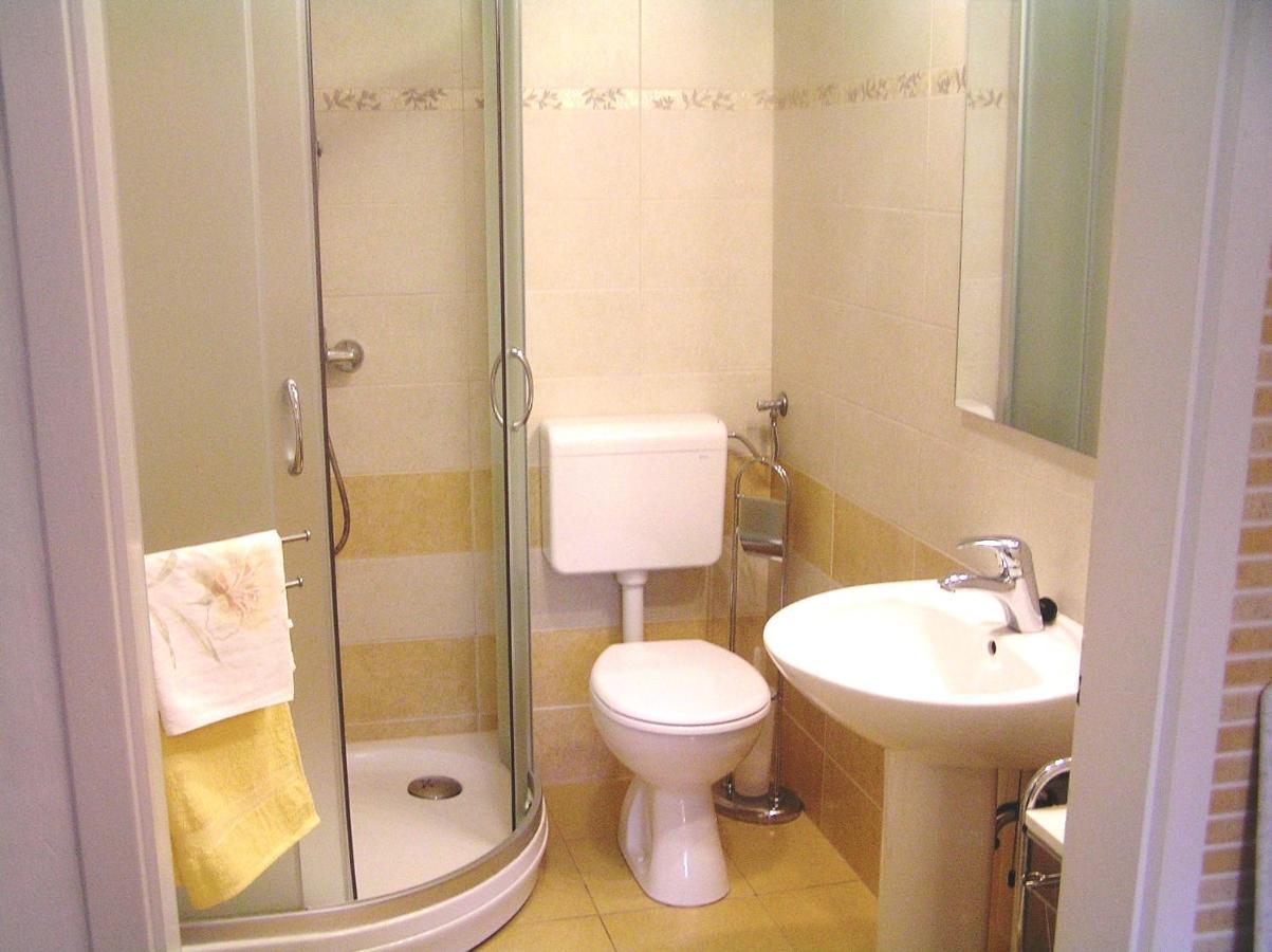 Apartment Petrovic Korčula Exteriör bild